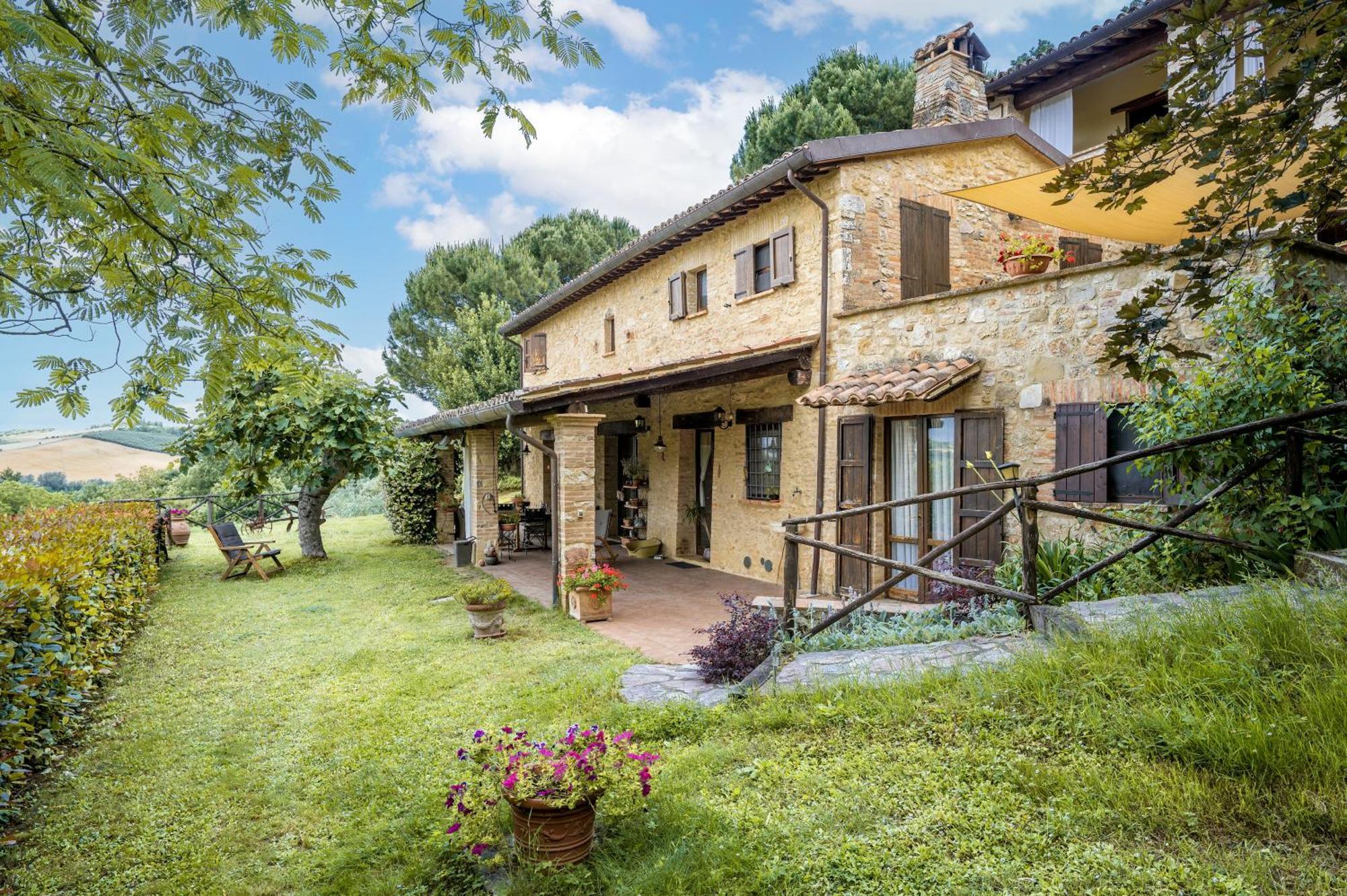 Agriturismo Bio Tra Cielo E Terra 프론티그나노 외부 사진